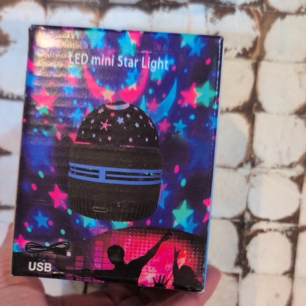 LED Mini Magic Ball Light - Picture 3 of 4
